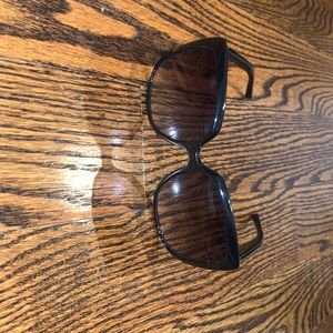 Woman Gucci sunglasses (on sale)